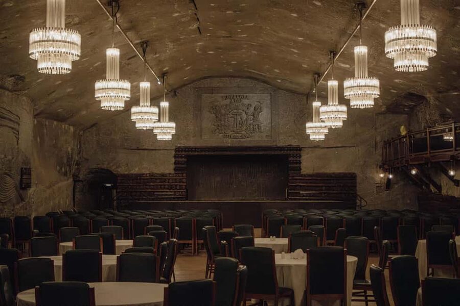 From Kraków: Wieliczka Salt Mine Tour & Fast-Track Ticket - What to Pack for 14 to 16 C Underground (and the Stairs)