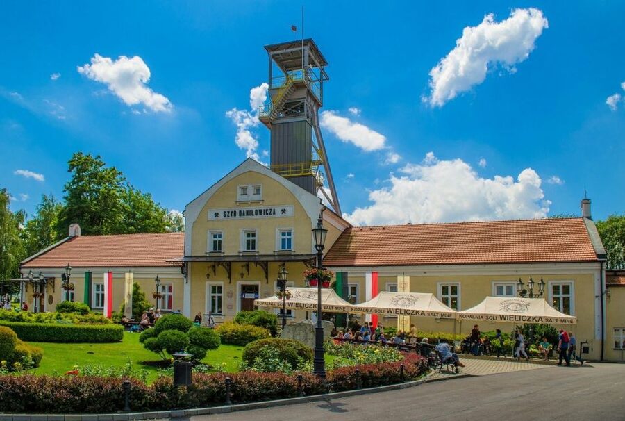 From Krakow: Wieliczka Salt Mine Tourist Route - Who this tour suits best, and who should reconsider