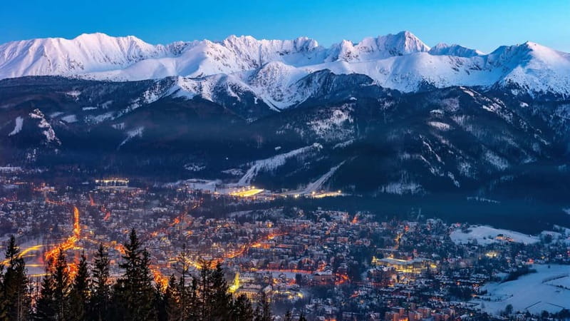 From Krakow: Zakopane and Thermal Pools Day Trip - The traditional mountain hut stop, cheese and regional alcohol tasting