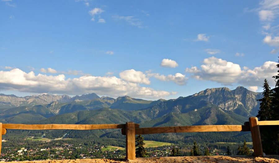 From Krakow: Zakopane Day Tour with Tasting & Funicular Ride - Price and value of $96 for an 11-hour mountain day