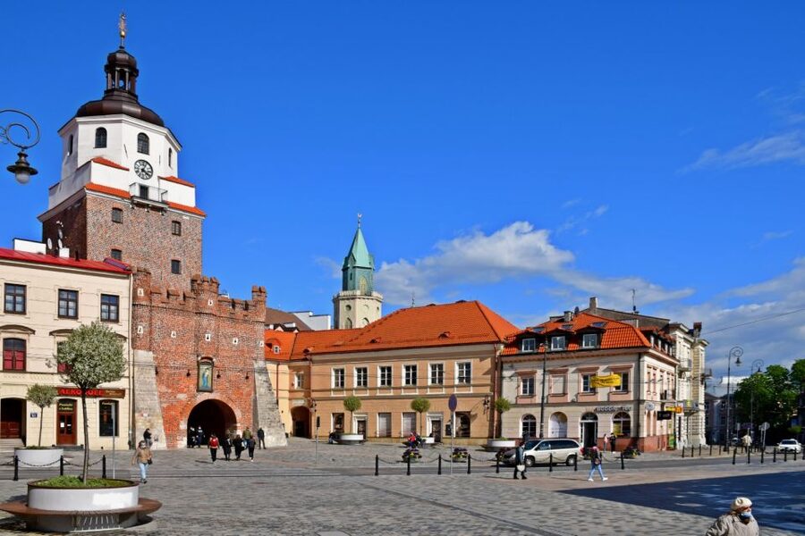 From Warsaw: Lublin and Majdanek State Museum Day Tour - The Council of Four Lands and the Yeshiva Legacy in Lublin