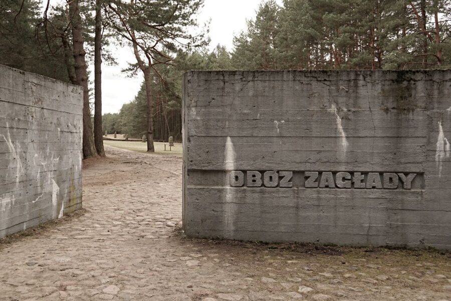 From Warsaw: Treblinka Camp 6-Hour Private Tour - Duration, walking, and what to wear