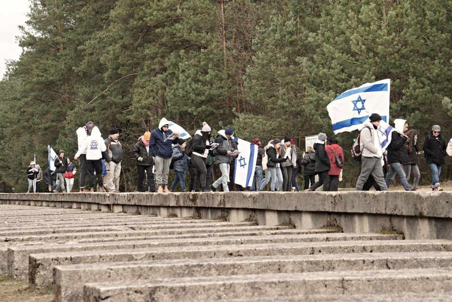 From Warsaw: Treblinka Camp 6-Hour Private Tour - English guide quality, and consistency of storytelling