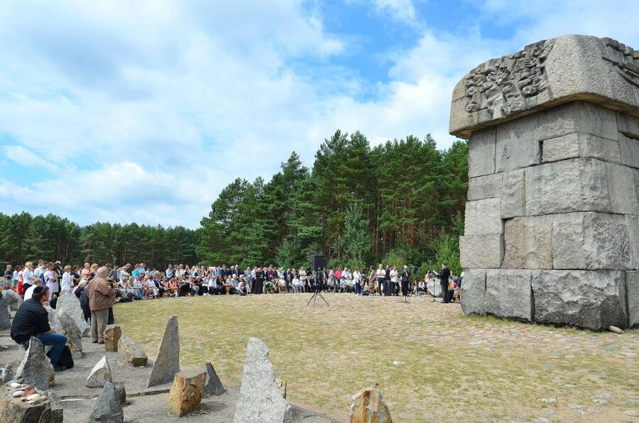 From Warsaw: Treblinka Extermination Camp Private Tour - Treblinka II and the memorial stones for 17,000 departures