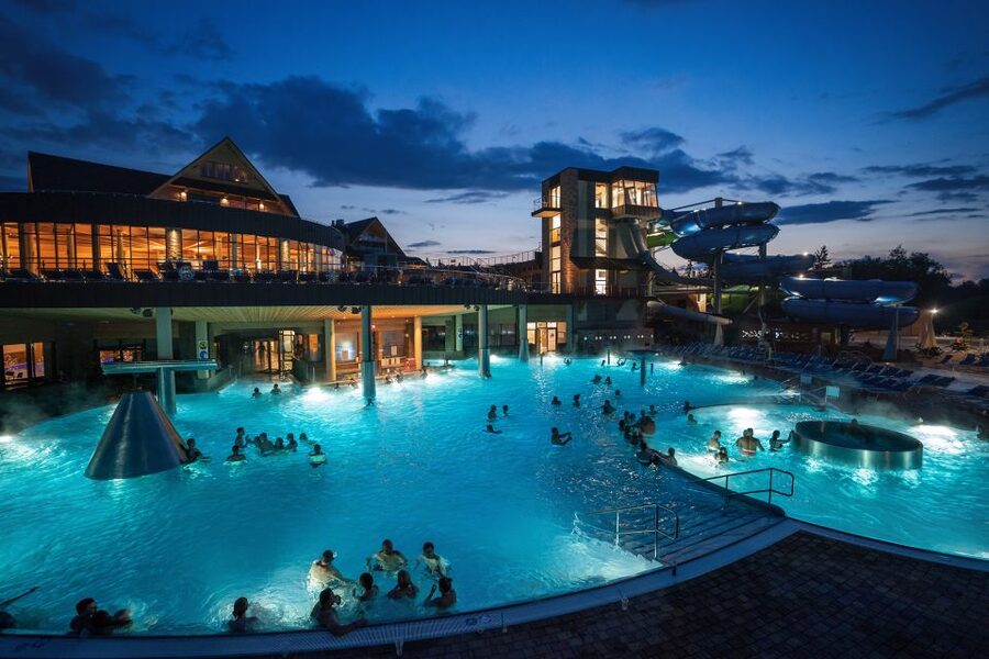 From Zakopane: Chocholow Thermal Baths with Hotel Transfers - Choosing Chochołowskie Termy: thermal pools with real mountain scenery