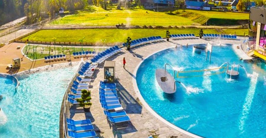 From Zakopane: Chocholow Thermal Baths with Hotel Transfers - Inside your three hours: pools, jacuzzis, and saunas on your terms