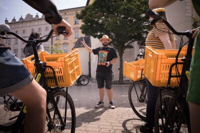 Full Bike Tour – the Old Town, Jewish Qtr & the Ghetto NEW BIKES