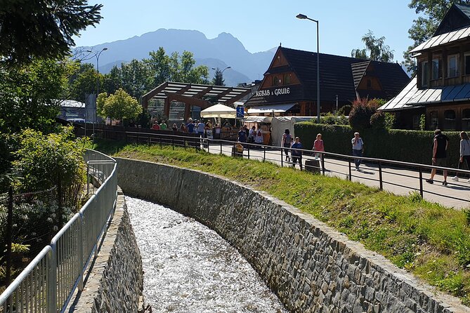 Full-Day Private Tour of Slovakia Treetop Walk and Zakopane - The private transport from Krakow: what you actually gain