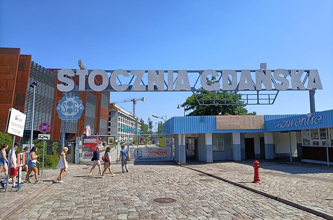 Gdansk 1 Hour Guided Tour through the Heart of the Old Town - Wybrzeże Theatre and the Coal Market Square context
