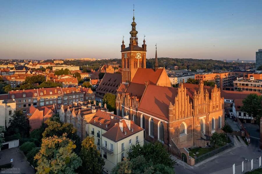 Gdansk: Chopin's Piano Concert by Candle Glow - St. Catherine’s church: the sound you came for