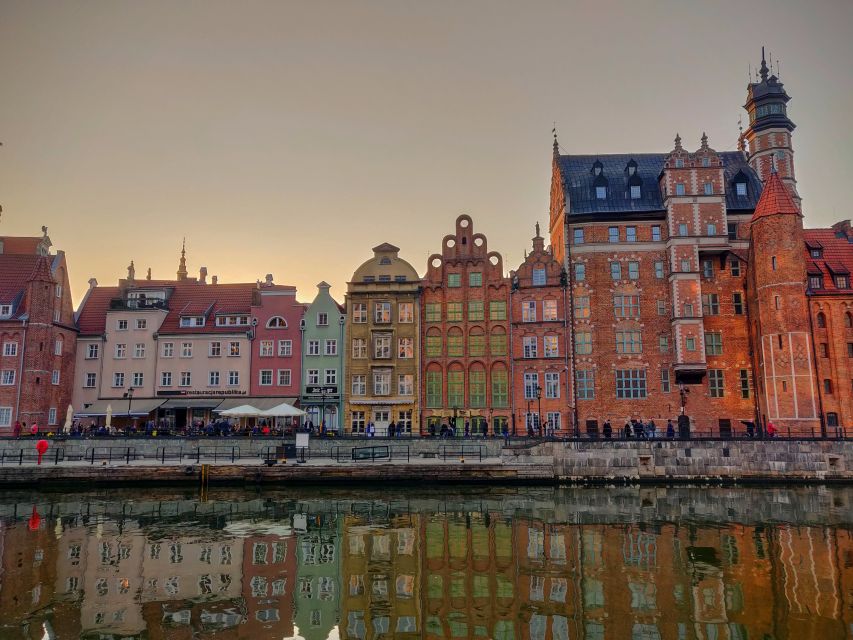 Gdańsk City Sights & History Guided Walking Tour in English - St. Mary’s Basilica: Brick Gothic Scale You Can Feel