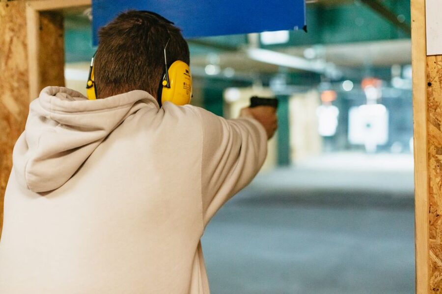 Gdańsk: Extreme Gun Shooting Experience with Transfers - Packages in Practice: Basic, Rambo, and Terminator (and How Time Changes)