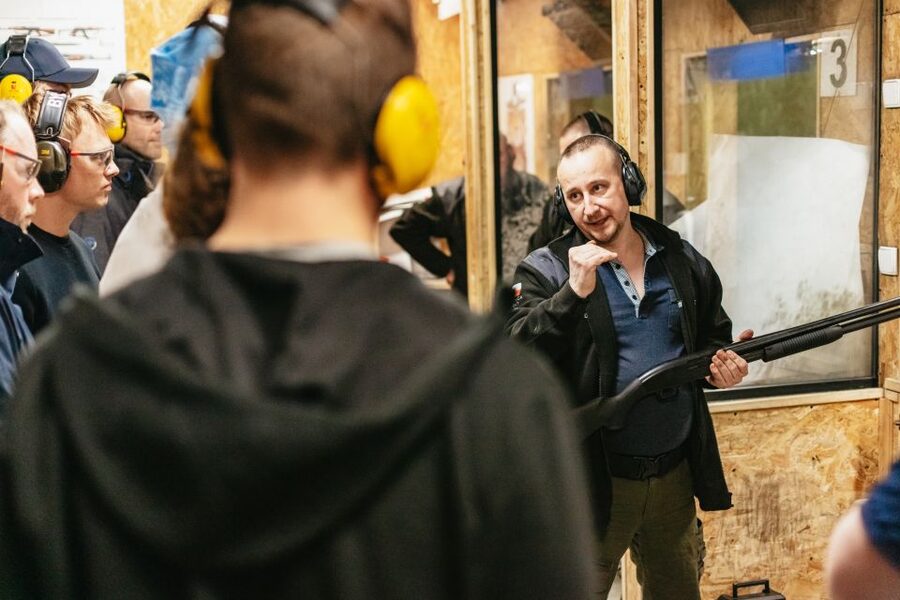 Gdańsk: Extreme Gun Shooting Experience with Transfers - Who Should Try This in Gdańsk, and Who Should Skip It