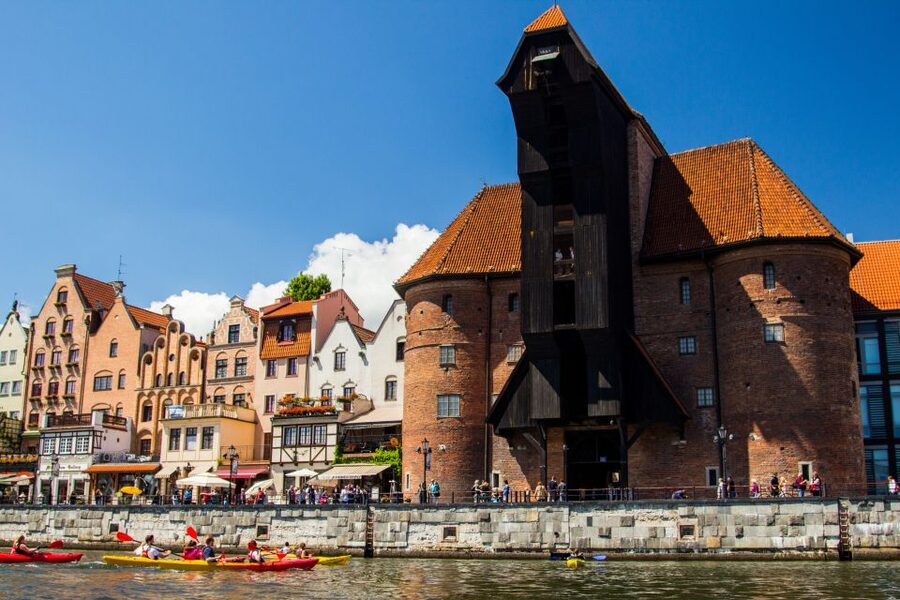 Gdansk: Guided Kayak Tour - Weather reality: it runs rain or shine
