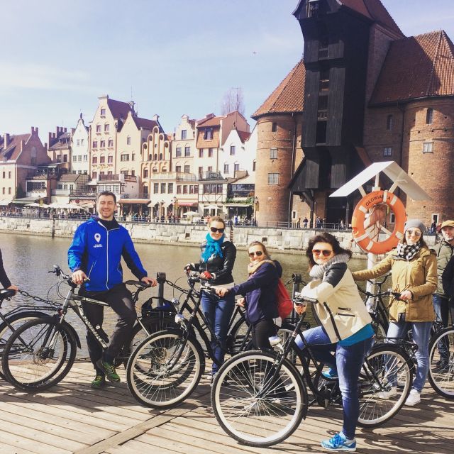 Gdańsk: Highlights Bike Tour - Old Town icons: Neptune’s Fountain, Golden Gate, and St. Mary’s