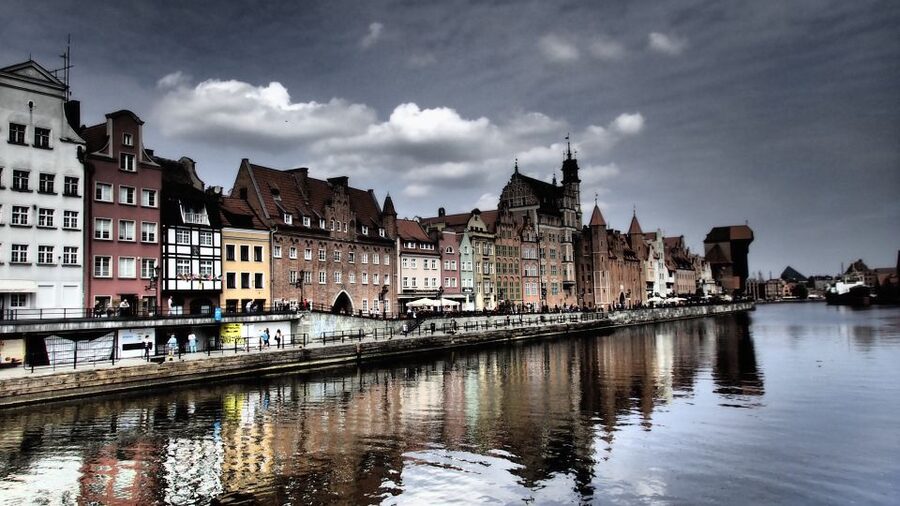 Gdańsk: Highlights Bike Tour - Gdańsk Shipyard and Solidarity: the story you will carry