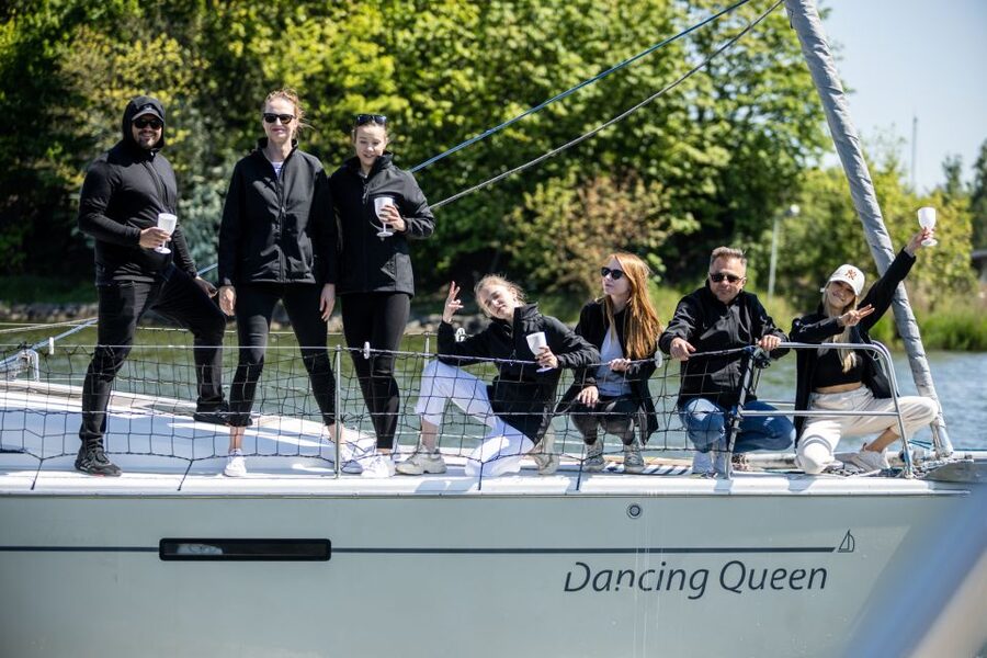 Gdańsk: Motlawa and Port yacht cruise with Welcome Drink - Boat comfort: decks, toilet, and why it matters on a short tour