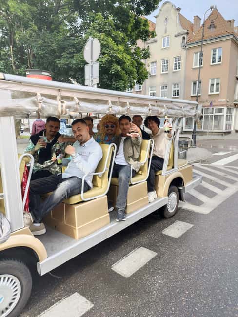 Gdansk: NO LIMIT BEER City Tour by Golf Cart Private/Shared - Shipyard Icons: Stary Zuraw and Ship Soldek