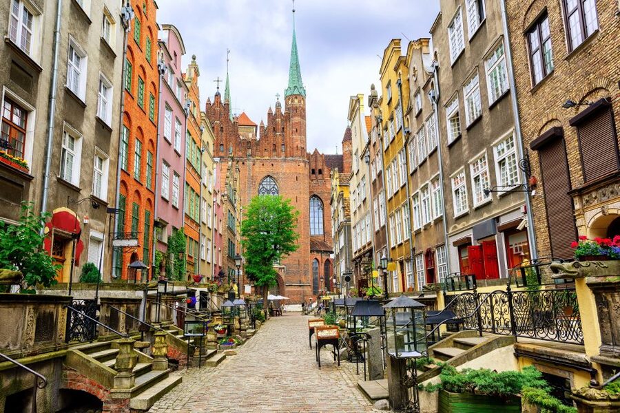 Gdańsk: Old Town Private Walking Tour with Legends and Facts - Green Gate and Motlawa River Views That Reset Your Perspective