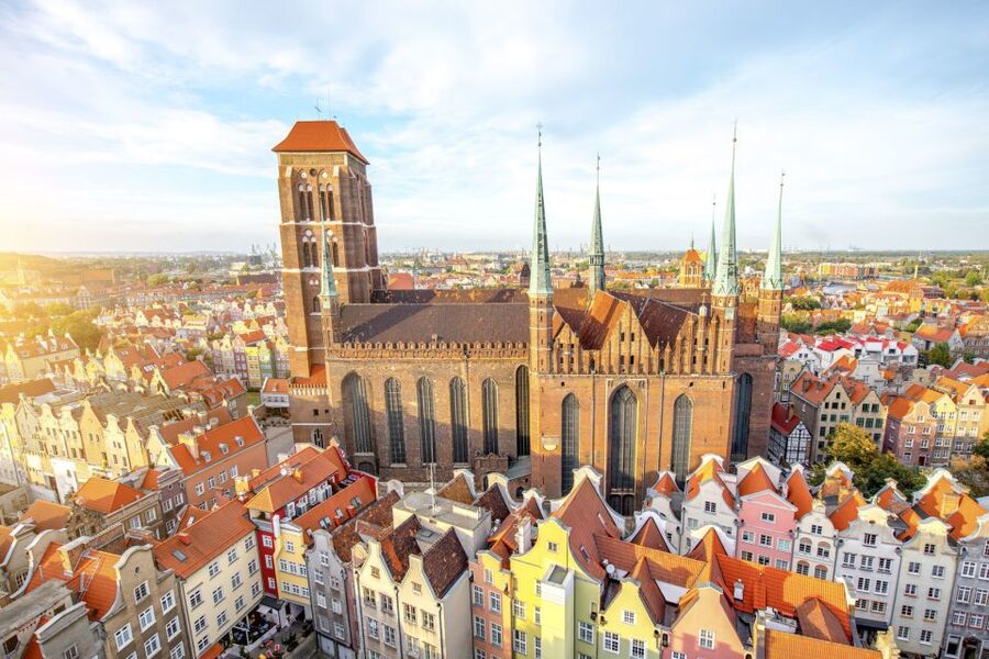 Gdańsk: Old Town Private Walking Tour with Legends and Facts - Great Armoury: Finishing With Renaissance Architecture That Feels Made to Last