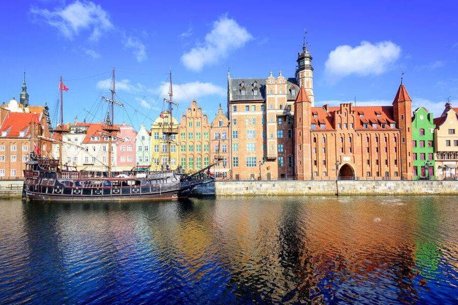 Gdańsk: Old Town Private Walking Tour with Legends and Facts - Choosing the 3-Hour Option: More Old Town, More Island-Trade Context