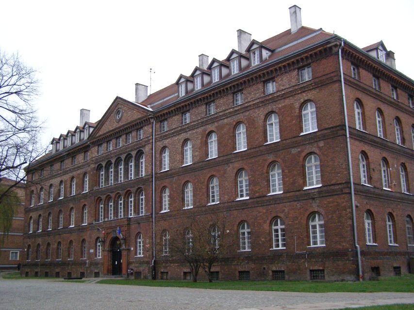 Gdansk Private WWII Tour with Museum of the Second World War - Value check: is $153 per person worth it?