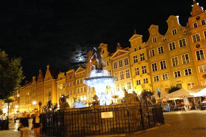 Gdansk: Pub Crawl with Free Drinks - Timing and pace: 4 hours that still feel like late-night momentum