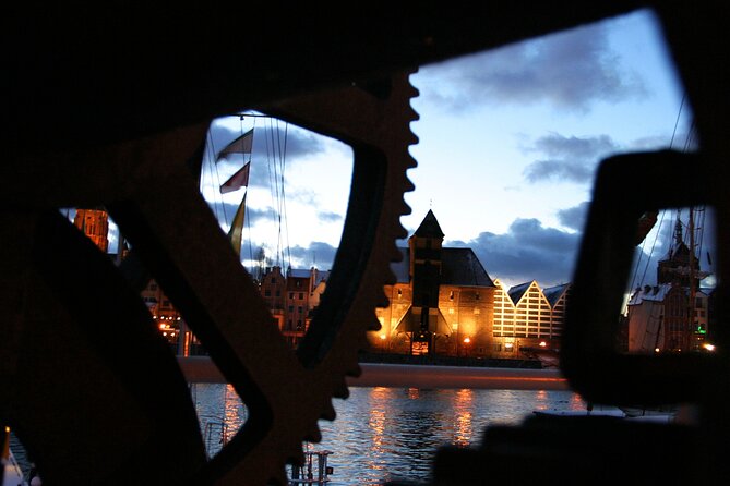 Gdansk Scavenger Hunt and Highlights Self Guided Audio Tour - Key highlights worth planning around