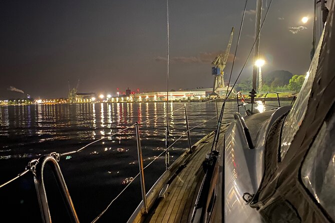 Gdansk: Scenic Evening Yacht Cruise with Welcome Drink - Key Highlights Worth Your Attention