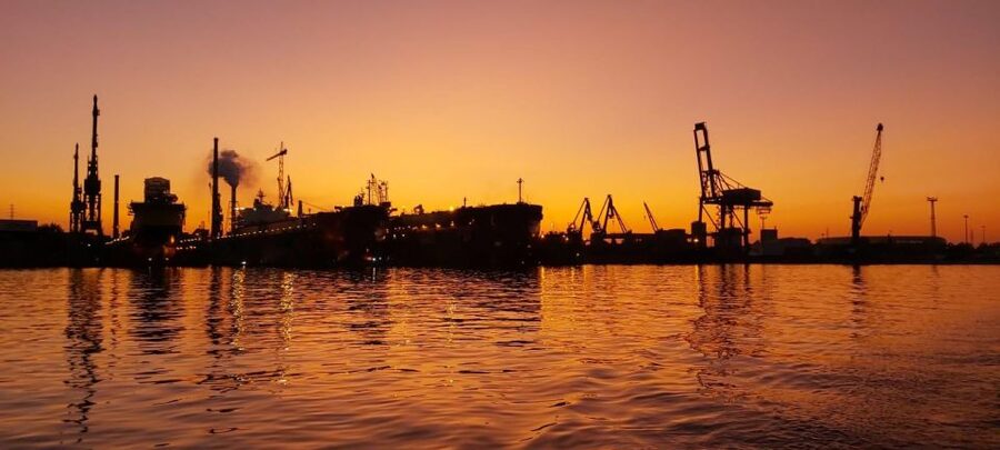 Gdańsk: Scenic Sunset Cruise with Welcome Drink - Why this Gdańsk sunset cruise feels special from the water