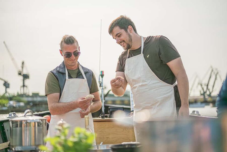 Gdańsk: Shipyard and Port Cruise with Pierogi Tasting - Should You Book the Pierogi Shipyard Port Cruise?