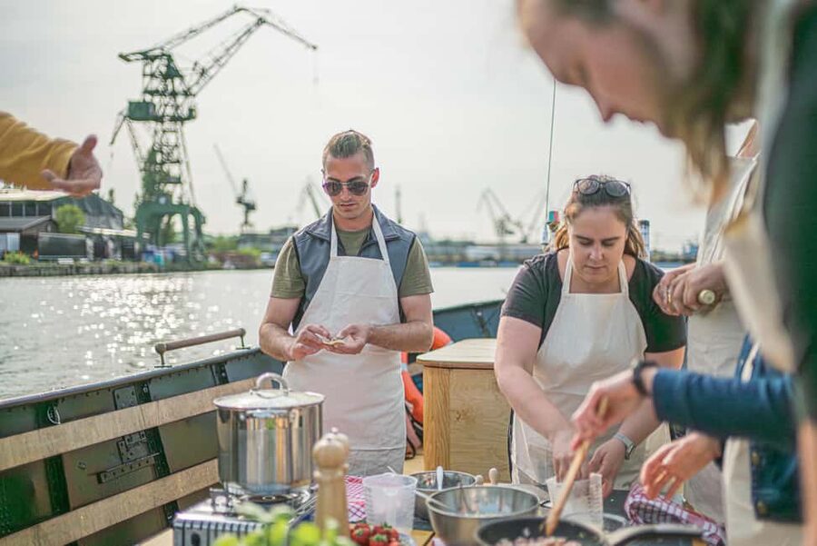 Gdańsk: Shipyard and Port Cruise with Pierogi Tasting - FAQ
