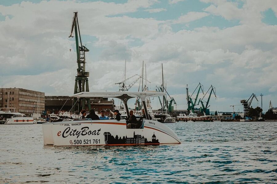 Gdańsk: Sightseeing EcoCruise around the Old Town of Gdansk - Motława River views and the WWII Museum moment