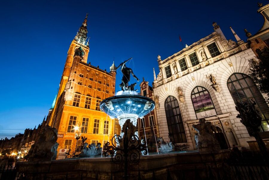 Gdansk: Small Group Walking Tour - Why a 2-hour small-group walk works so well in Gdansk