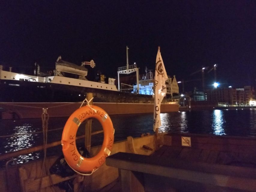 Gdańsk: Sunset Cruise on a Historic Polish Boat - Duration and pacing: 90 minutes that don’t drag
