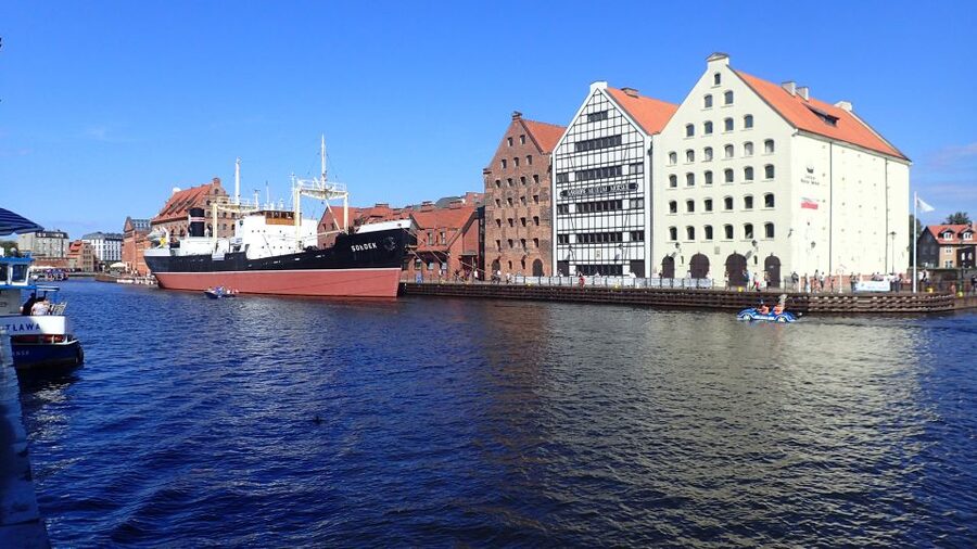 Gdańsk: World War II Tour - Main City guided hour: Free City to the Red Army and wartime geography