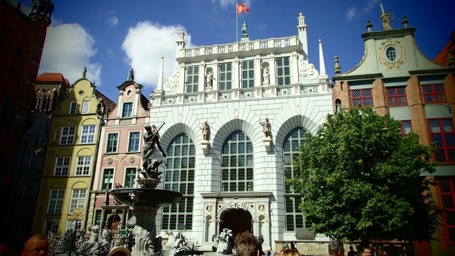 Gdańsk: World War II Tour - Getting oriented fast with pickup and a private guide