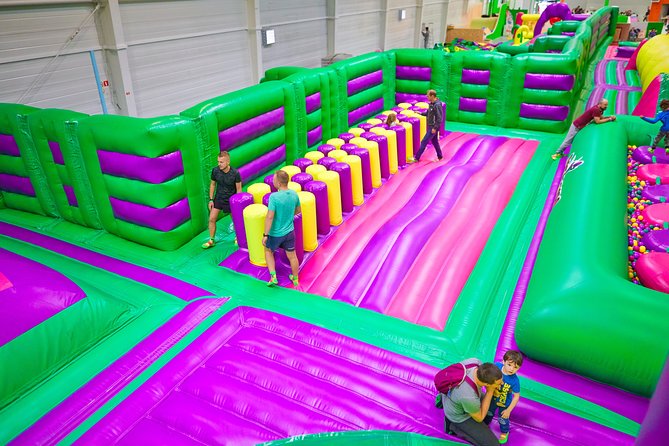 GOjump MEGAPARK Kraków-Sikorki 1h ticket: GOair Inflatable Park - Key things to know before you jump
