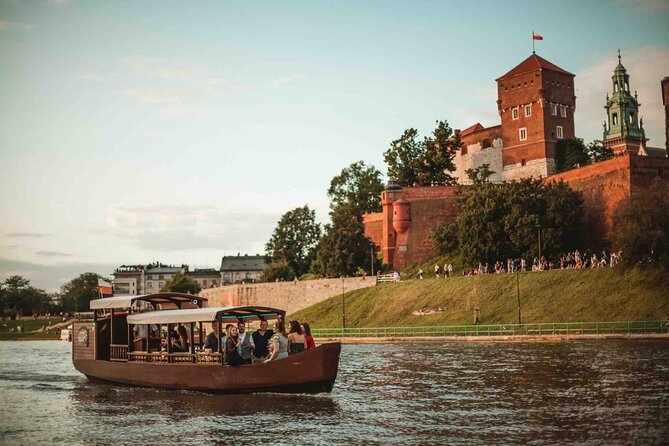 Gondola cruise The Vistula River Krakow private tour up to 12 person - Price and value for a group up to 12