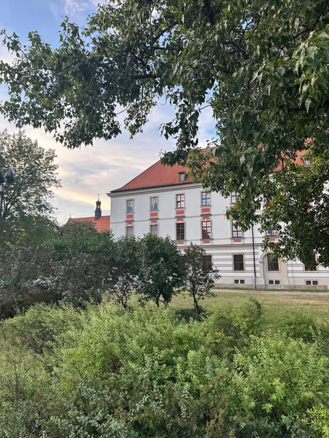 Group city tour (walking tour) through Wroclaw in German - University of Wrocław, Institutions You Can See and Feel