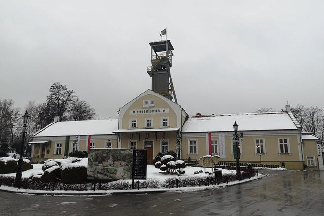 Guided Tour from Krakow to Salt Mine Wieliczka with hotel pick up - The Mine Route in Real Life: 3 Hours, Under 3 km, and 800+ Stairs
