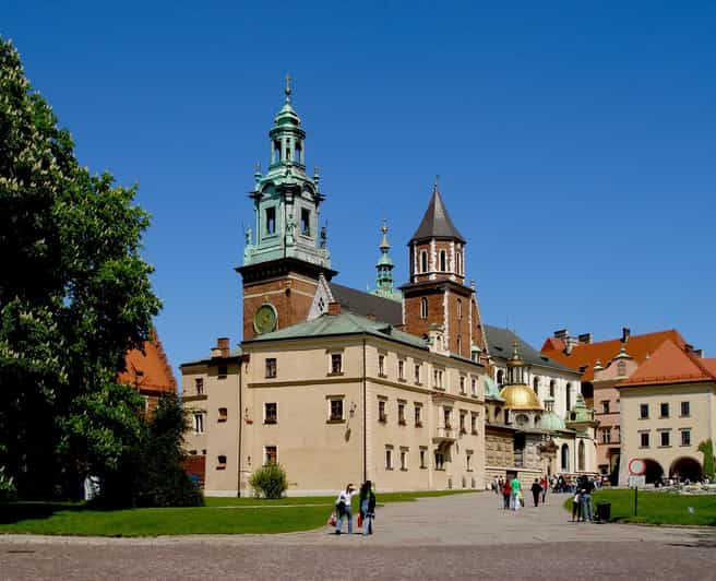 Guided Tour of the Wawel Castle & Cathedral in Cracow - Quick hits before you go