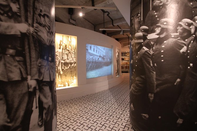 Guided tour to Salt Mine & Schindler Factory with Pick-Up Options - Tour pace and group size: what up to 35 means for your comfort