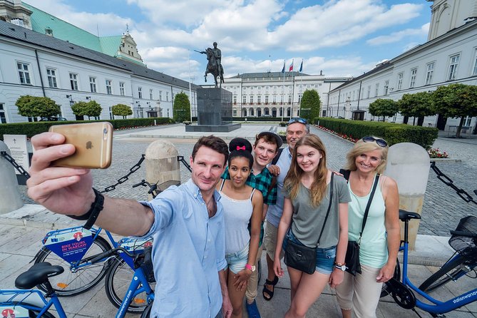 Half-Day Warsaw City Sightseeing Bike Tour for Small Group - Chopin’s resting place at Holy Cross Church