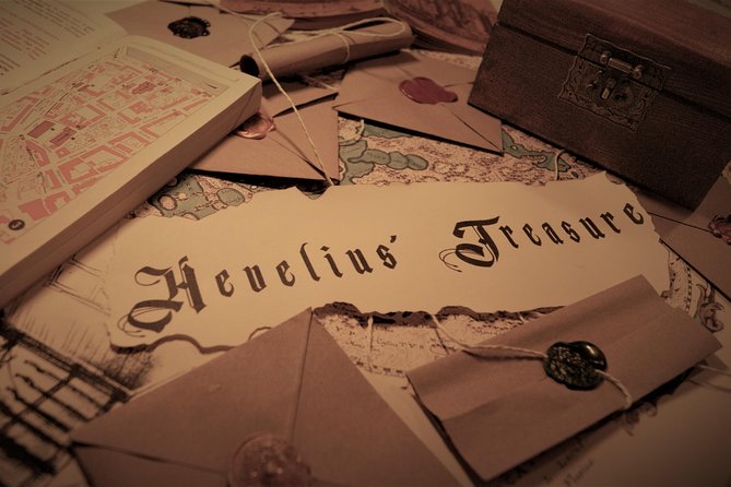 Hevelius Treasure | Scavenger Hunt - The tablet, map, and materials: the smart no-data way to play