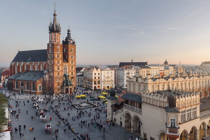 Historic Krakow : Old Town & Wawel Castle Walking tour - Key highlights and what matters
