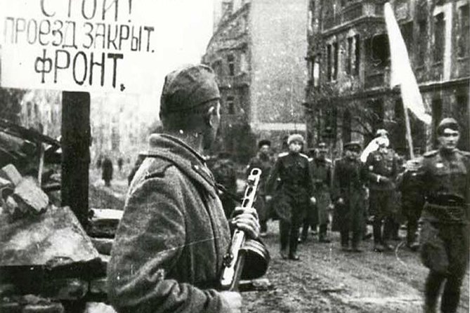 III Reich & WW2 in Wroclaw. Monday, Wendsday, Friday regular tour - Edith Stein and the Cathedral Island finish at Ostrow Tumski