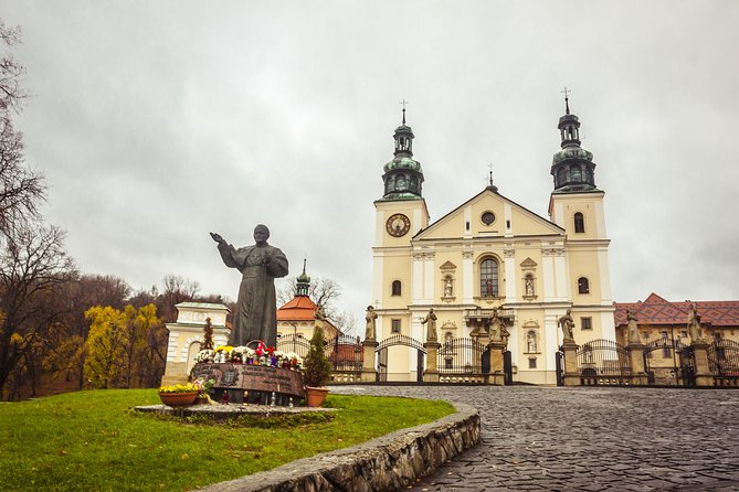 "John Paul II Route" PRIVATE -Wadowice, Kalwaria Z.-Łagiewniki - Stop 2: The Family Home of John Paul II Museum, the ticket-in stop that anchors the day