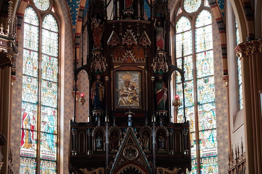 Katowice and Nikiszowiec: bicycle tour with guide - Starting at Katowice Market Square, you get oriented fast
