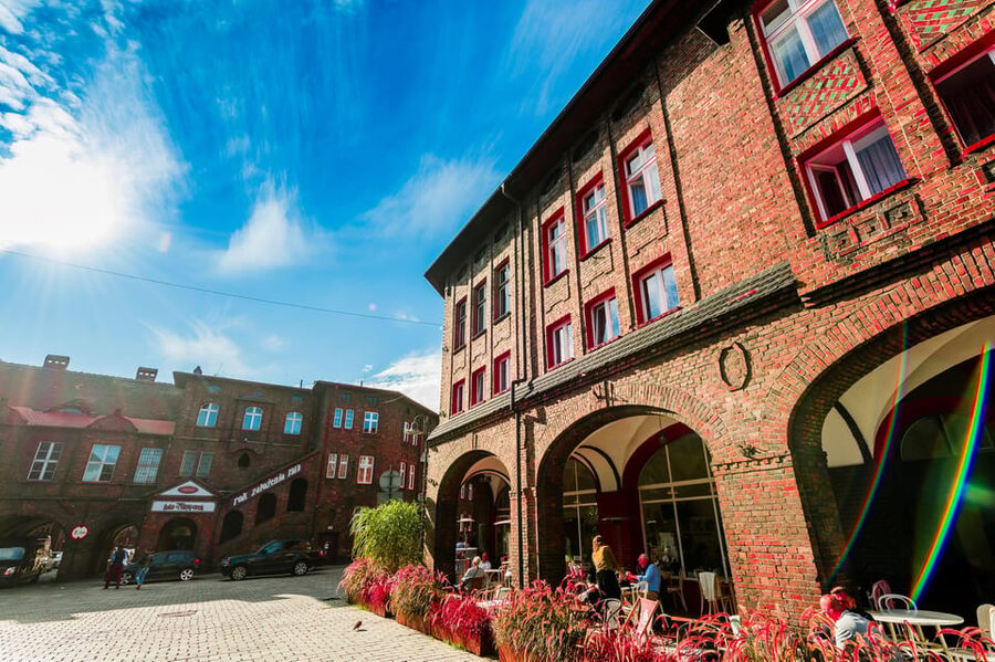 Katowice and Nikiszowiec: bicycle tour with guide - Getting the most out of the guide and the pace